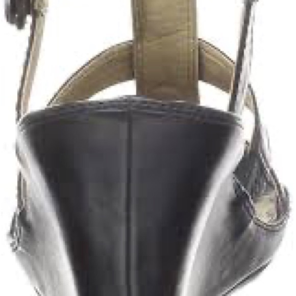 🎉Sale$20 Kenneth Cole Wedges - Picture 4 of 5